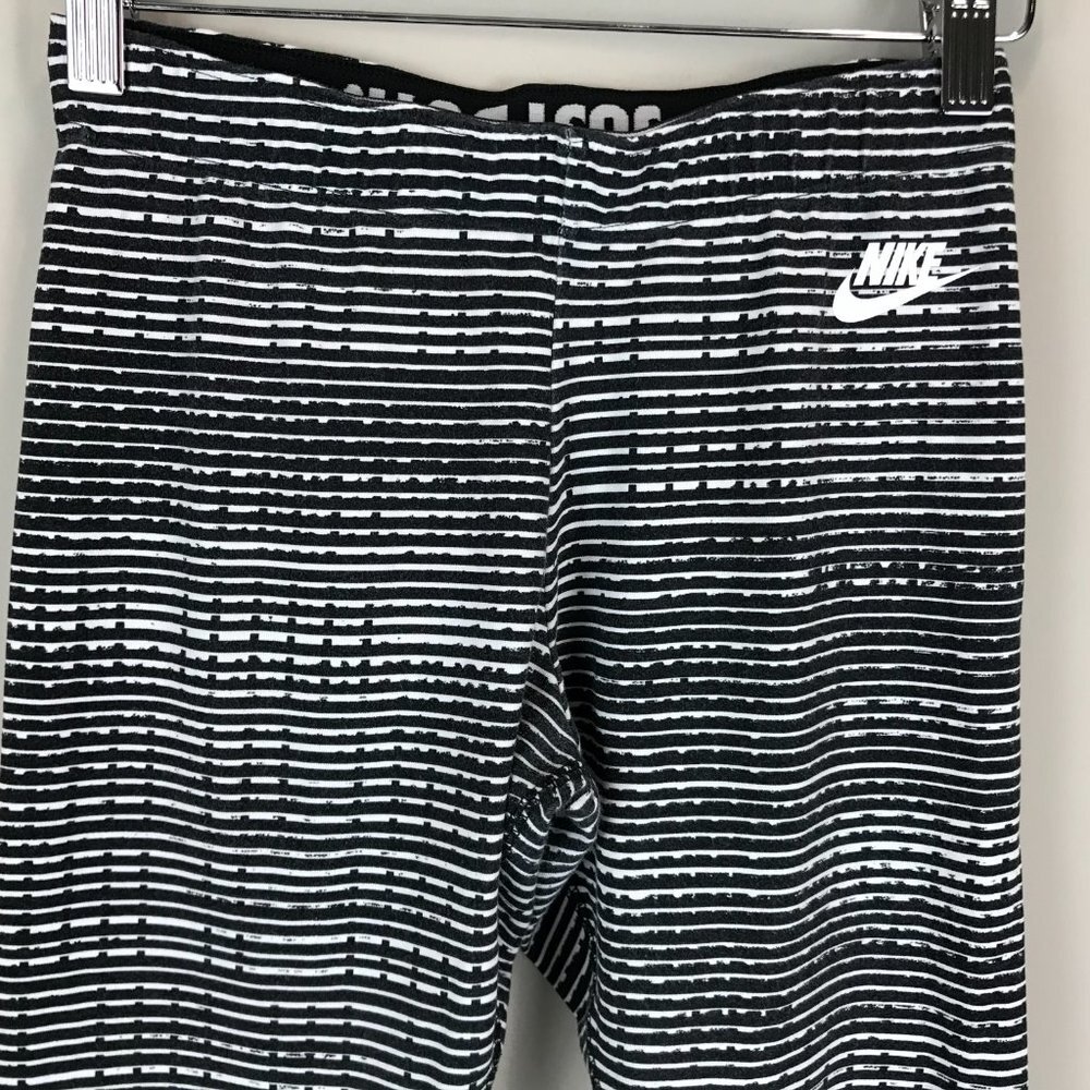 NIKE Leggings Size S - Picture 2 of 5